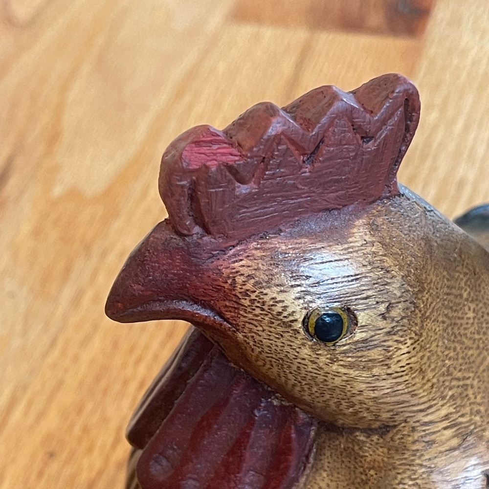 Wooden Hen - Picture 5 of 6